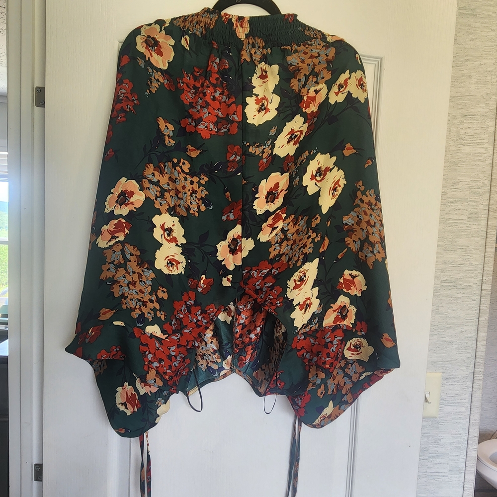 Orange Asymmetrical Flutter Sleeve Blouse - Picture 3 of 4